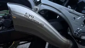 Suzuki Gladius 650 SFV ABS (2009 - 15)  (3)