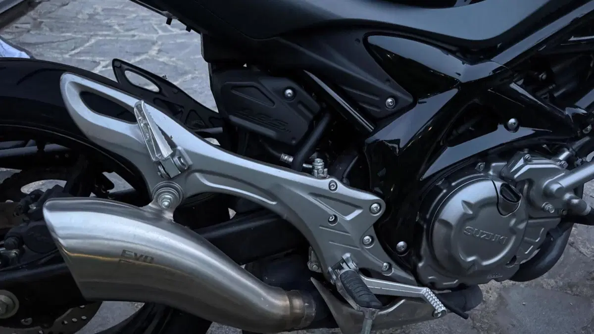 Suzuki Gladius 650 SFV ABS (2009 - 15)  (11)