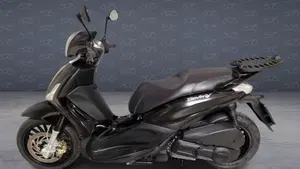 Piaggio Beverly 300 i.e. (2010 - 16)  (3)