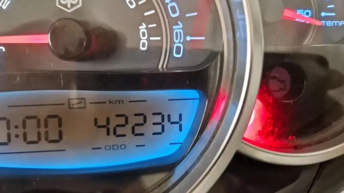 Piaggio Beverly 300 i.e. (2010 - 16)  (7)