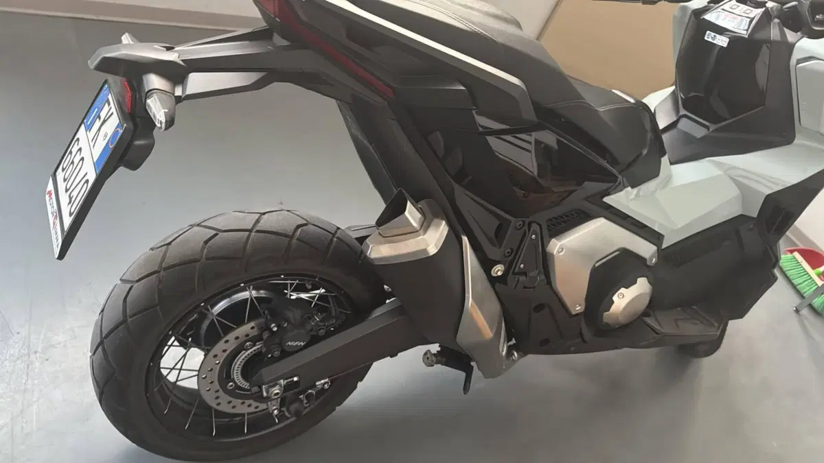 Honda X-ADV 750 DCT (2021 - 24)  (2)