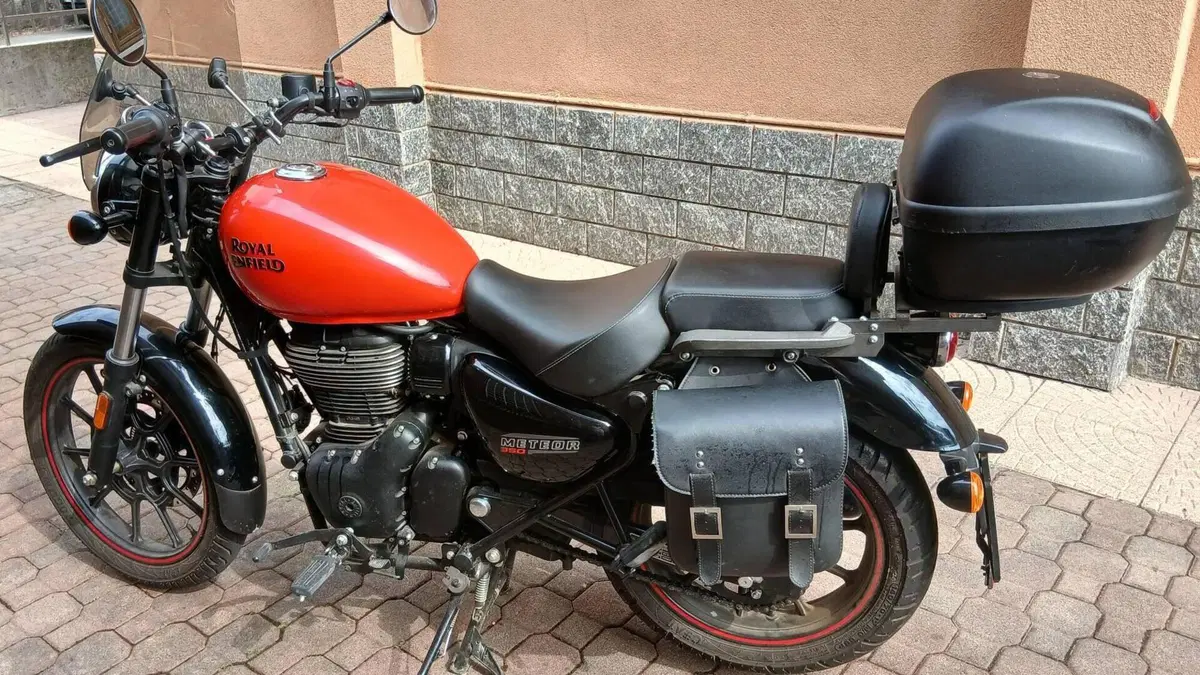 Royal Enfield Meteor 350 (2021 - 26)  (4)