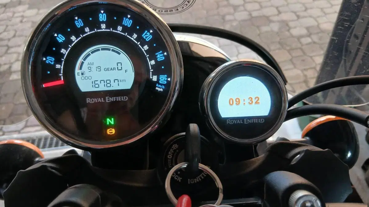 Royal Enfield Meteor 350 (2021 - 26)  (6)