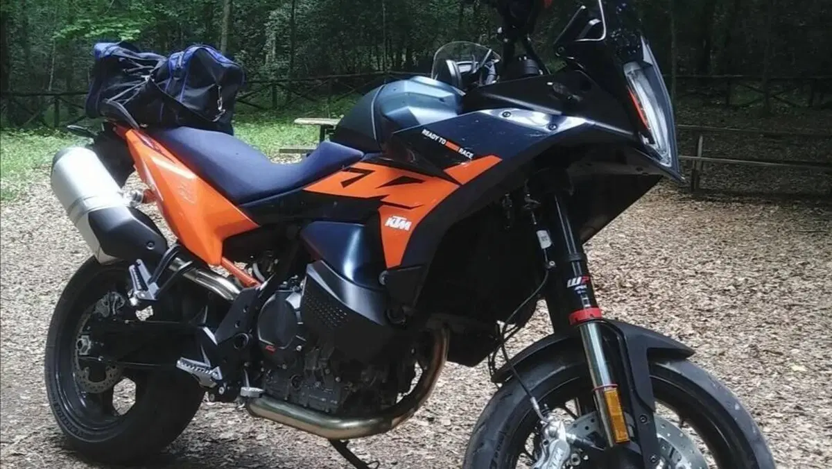 KTM 890 SMT (2026) 