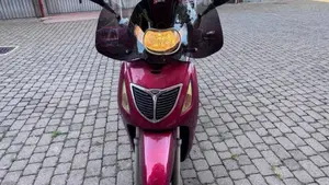 Honda SH 125 (2000 - 04) 