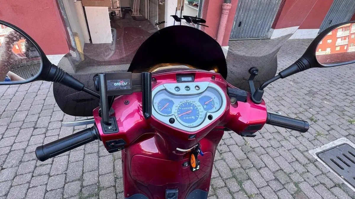 Honda SH 125 (2000 - 04)  (4)