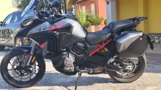 Ducati Multistrada V4 S Grand Tour (2024) usata