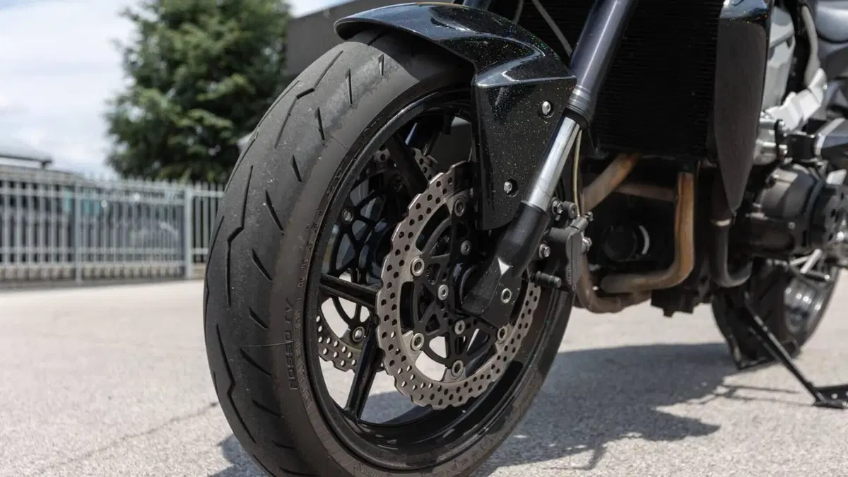 Kawasaki Z 750 (2007 - 14)  (5)
