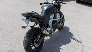 Kawasaki Z 750 (2007 - 14)  (9)