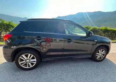 Mitsubishi ASX 1.8 DI-D 150 CV 4WD Intense Panoramic (4)