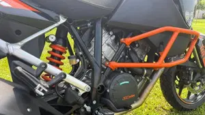 KTM 1050 Adventure (2015 - 16)  (2)