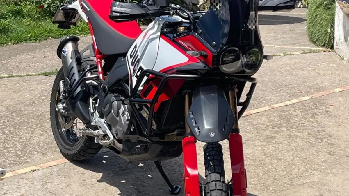 Ducati DesertX Rally (2024 - 25)  (2)