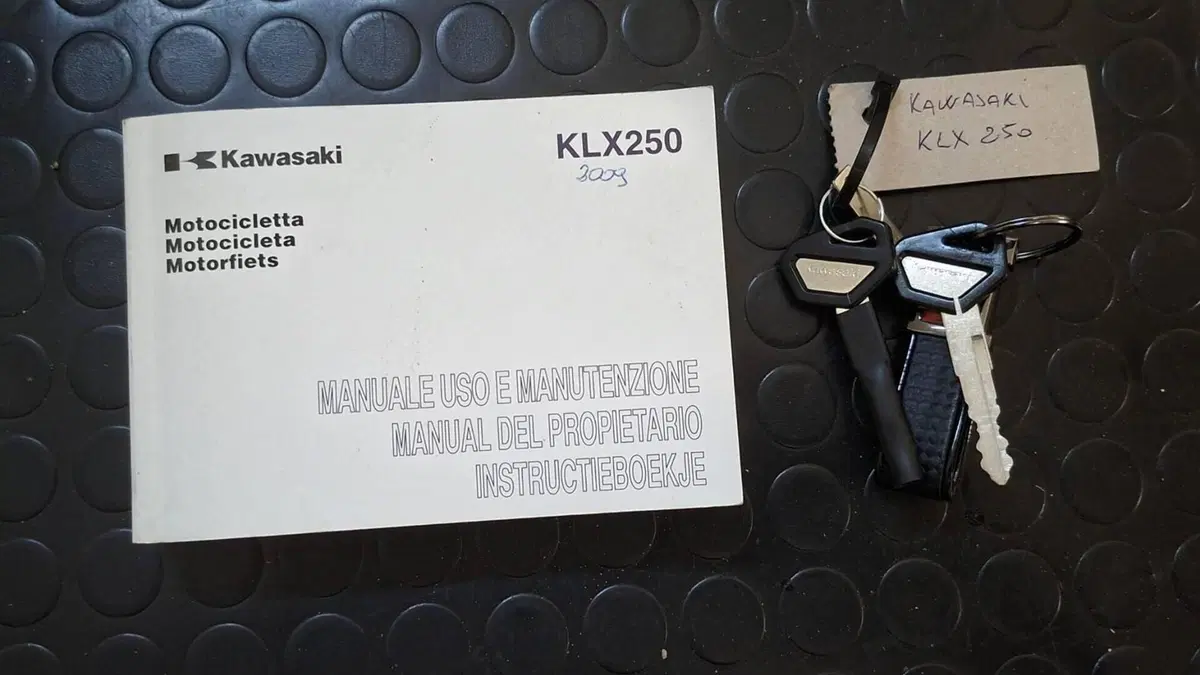 Kawasaki KLX 250 (2009 - 16)  (4)