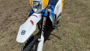 Husqvarna FE 350 (2025)  (2)