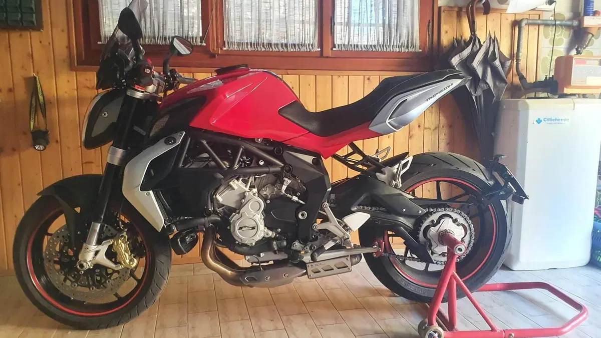 MV Agusta Brutale 675 EAS (2011 - 14)  (3)