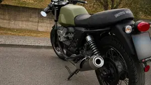 Moto Guzzi V7 Cafè Classic (2009 - 12)  (6)