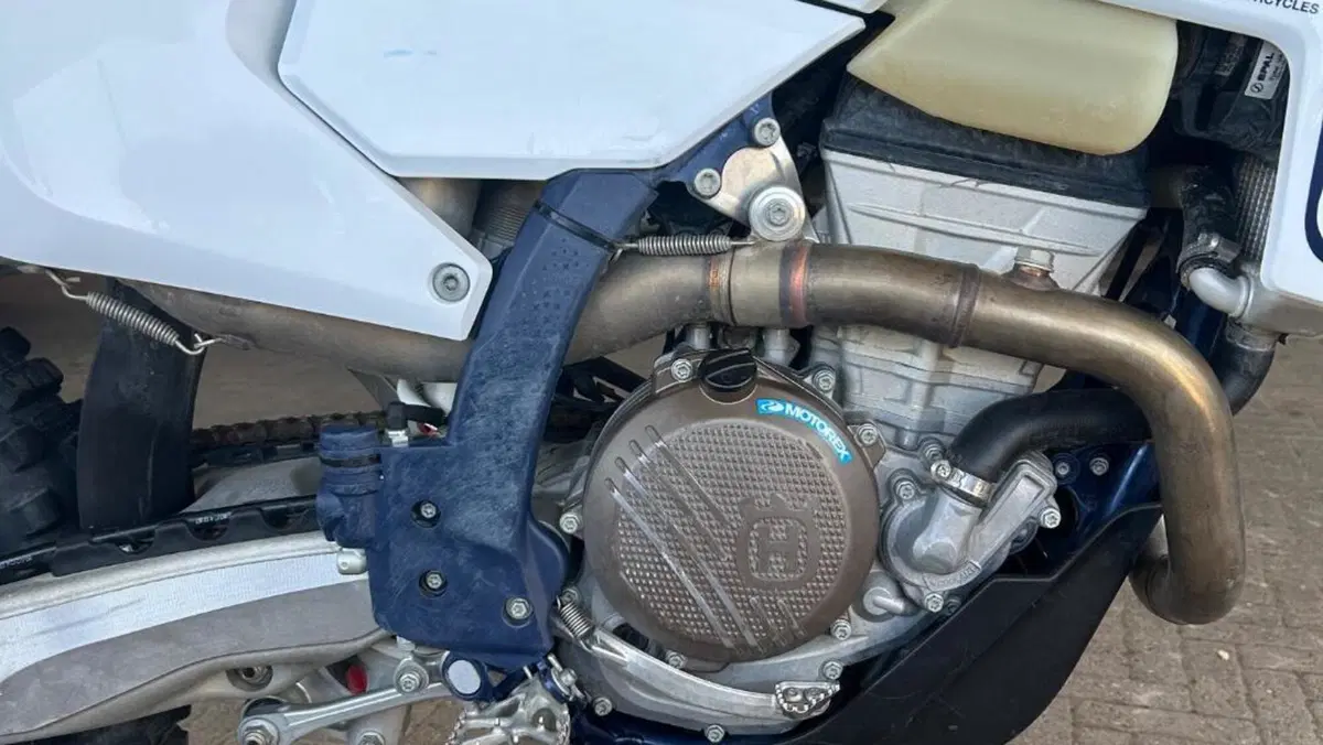 Husqvarna FE 250 (2025)  (8)