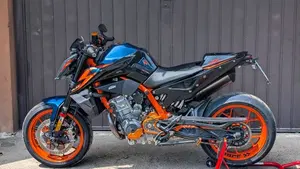 KTM 890 Duke R (2022 - 23) 