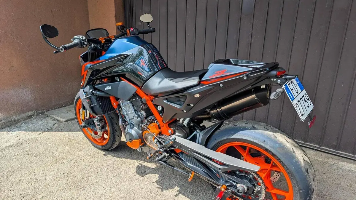 KTM 890 Duke R (2022 - 23)  (3)