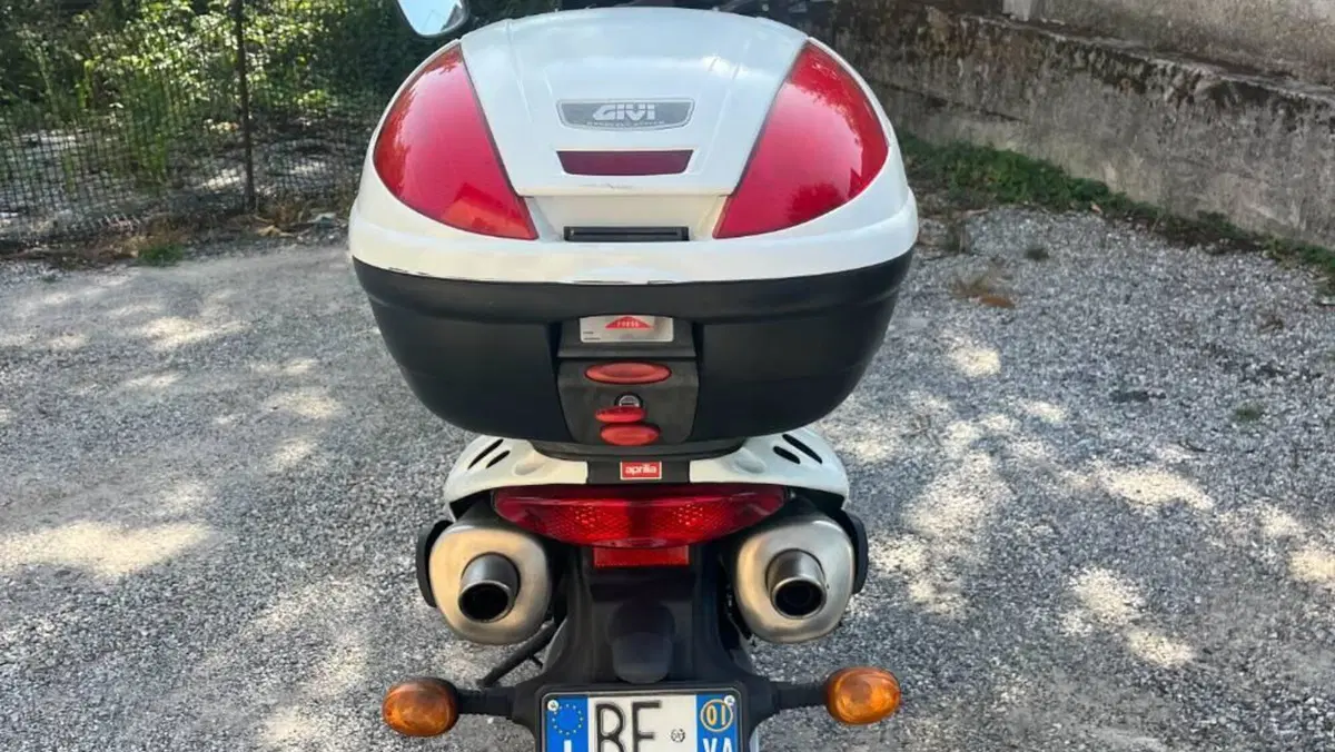 Aprilia Pegaso 650 IE (2001 - 02)  (4)