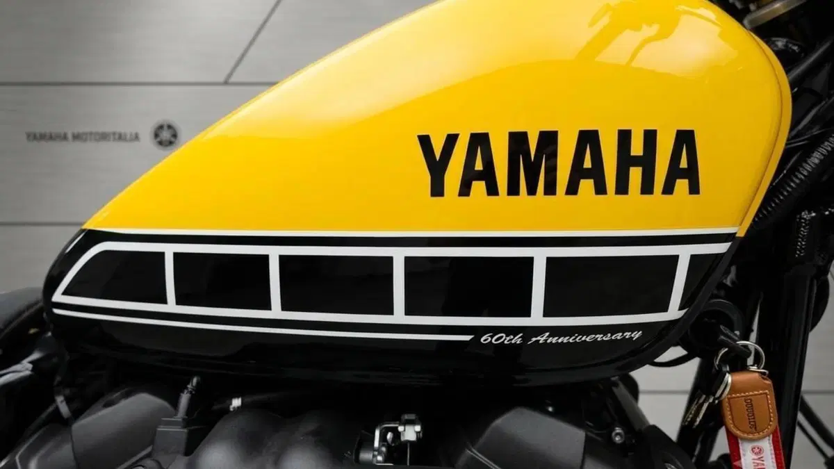 Yamaha XV 950 ABS Racer 60th Anniversary (2015 - 17)  (4)