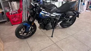 Triumph Trident 660 (2025)  (3)