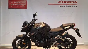 Honda CB 750 Hornet (2025)  (2)