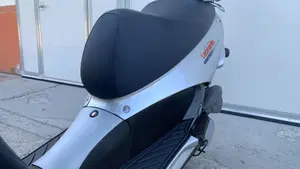 Aprilia Leonardo 150 (1997 - 02)  (18)