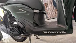 Honda SH 150i Vetro (2024 - 25)  (8)