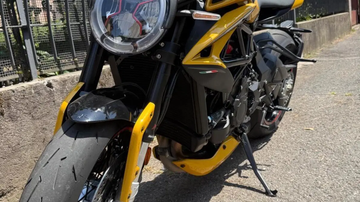 MV Agusta Dragster 800 RC SCS (2022 - 25)  (5)