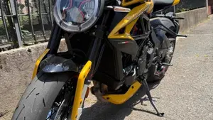 MV Agusta Dragster 800 RC SCS (2022 - 25)  (5)