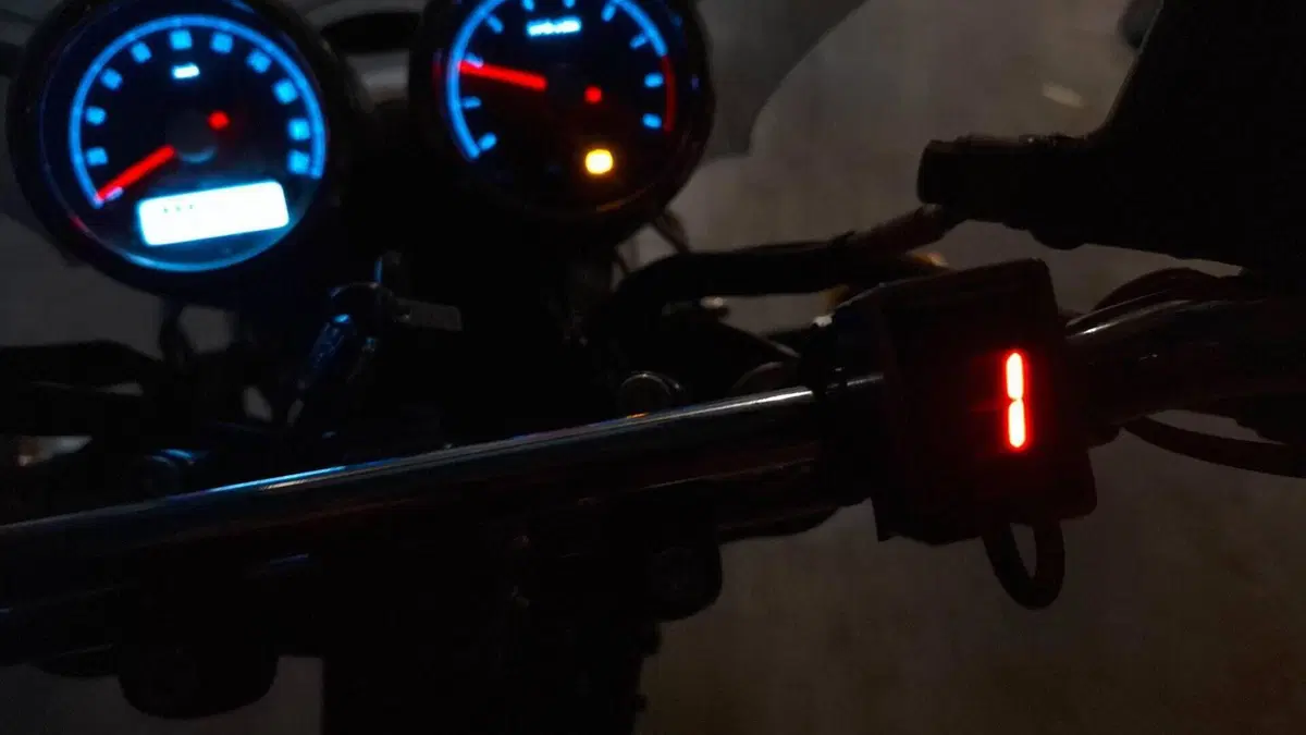 Royal Enfield Interceptor 650 (2021 - 26)  (10)