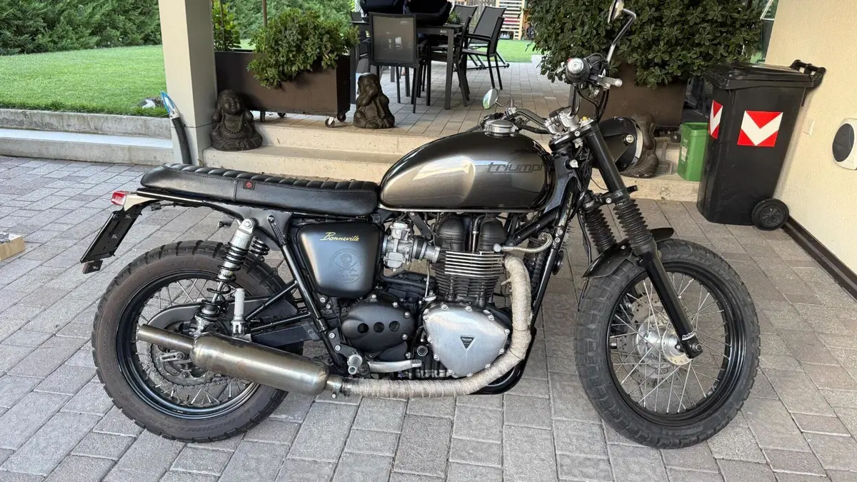 Triumph Bonneville (2007 - 16)  (8)