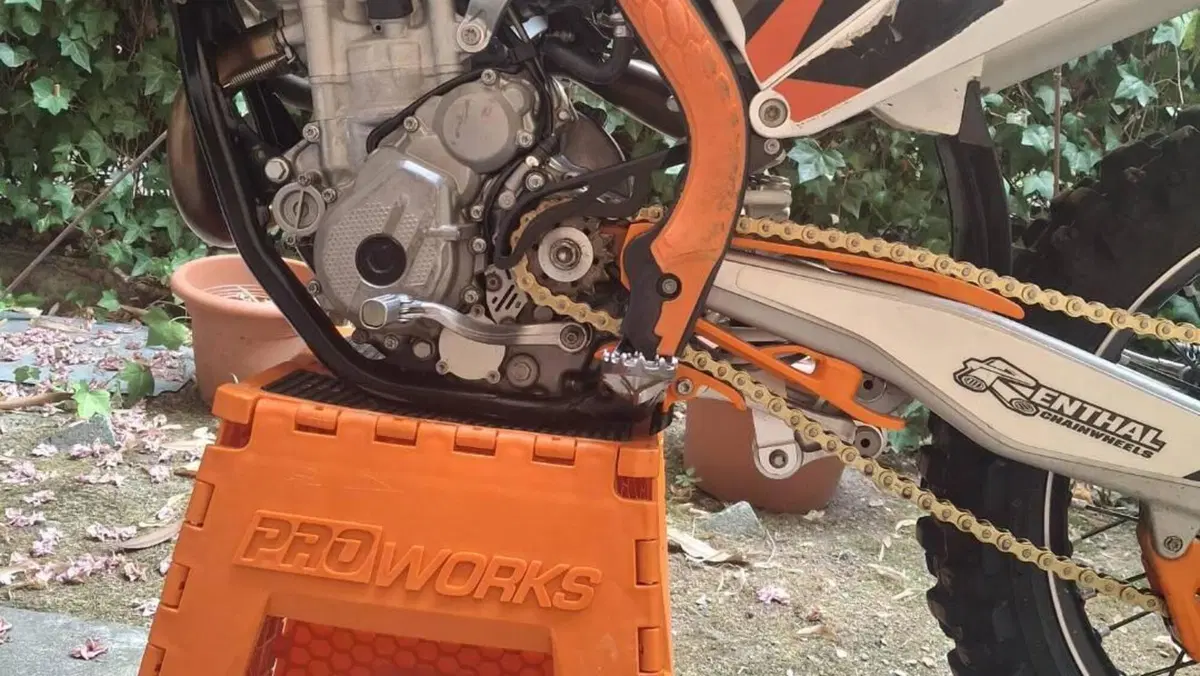 KTM 250 SX-F (2017)  (2)