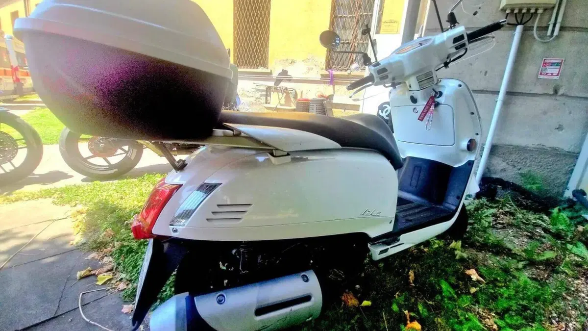 Kymco Like 200i (2009 - 17)  (4)