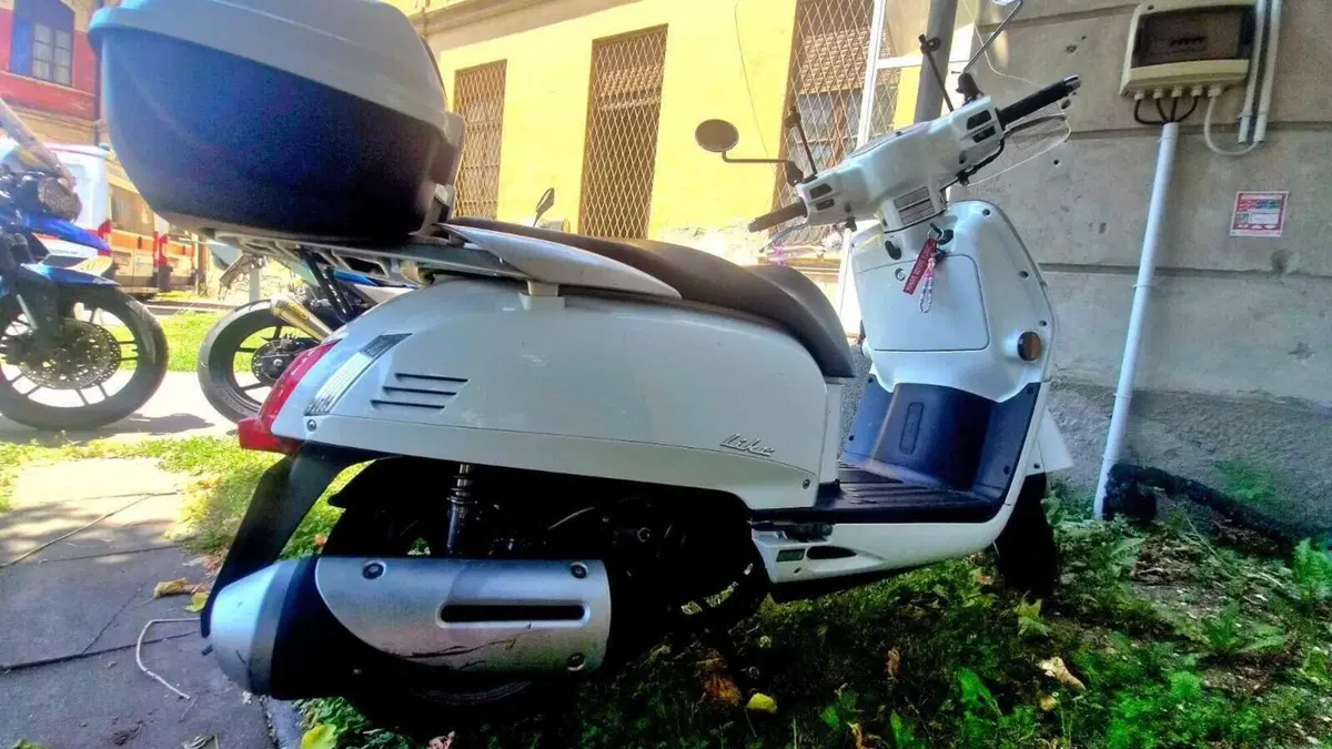 Kymco Like 200i (2009 - 17)  (6)