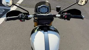 Triumph Scrambler 1200 XE (2019 - 20)  (2)