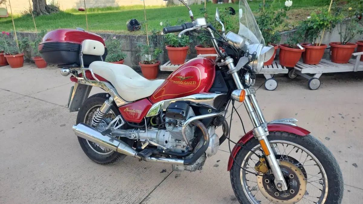 Moto Guzzi Nevada 750 Club (1998 - 01) 