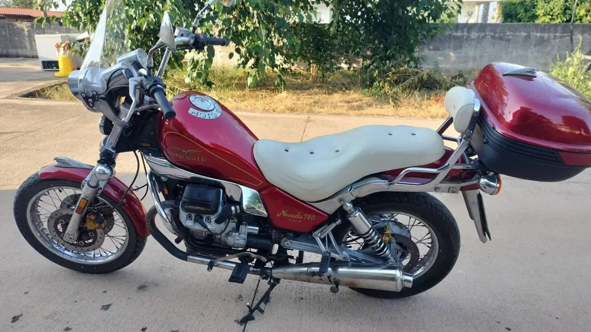 Moto Guzzi Nevada 750 Club (1998 - 01)  (4)