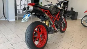 Ducati Hypermotard 1100 (2007 - 09)  (5)