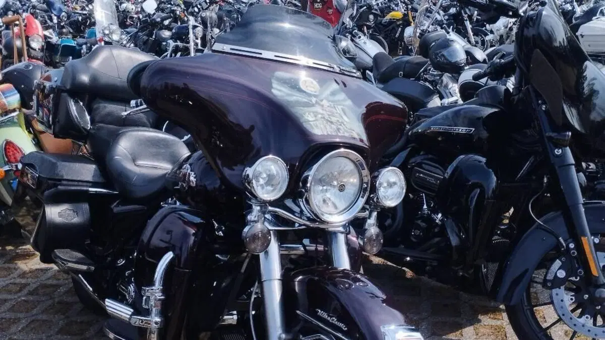 Harley-Davidson 1450 Electra Glide Ultra Classic (2006 - 07) - FLHTCUI  (6)