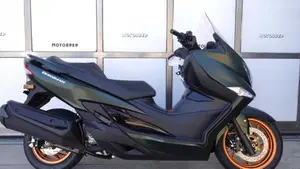 Suzuki Burgman 400 (2025 - 26)  (4)