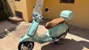 Piaggio Vespa 125 Primavera 