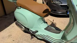 Piaggio Vespa 125 Primavera  (2)