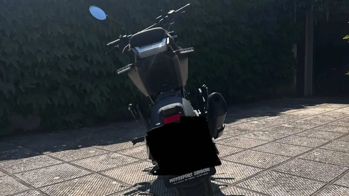 Husqvarna Svartpilen 125 (2021 - 23)  (4)