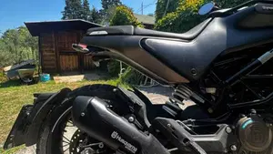 Husqvarna Svartpilen 125 (2021 - 23)  (8)