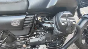 Moto Guzzi V7 III Stone Night Pack (2019 - 20)  (7)