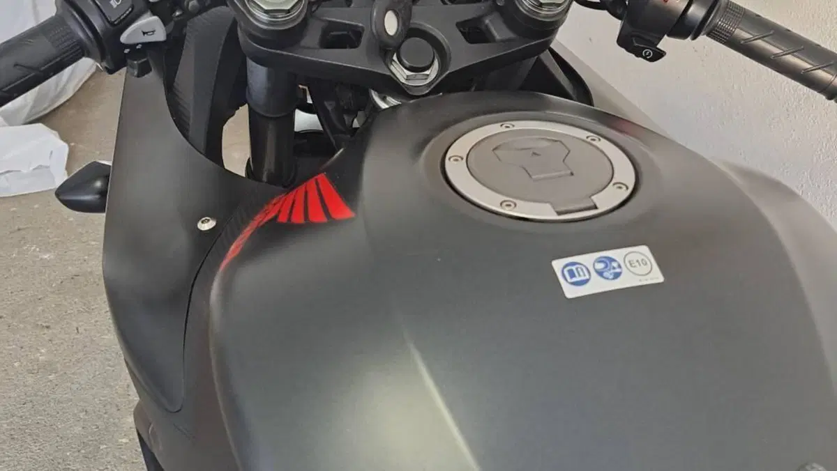 Honda CBR 650 F (2017 - 18)  (3)