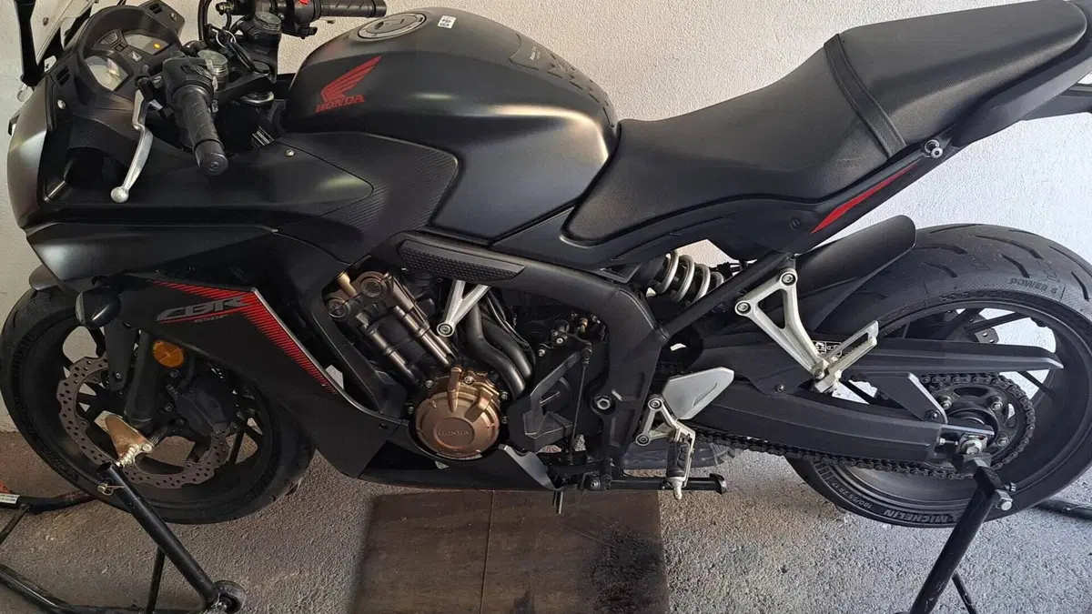 Honda CBR 650 F (2017 - 18)  (7)