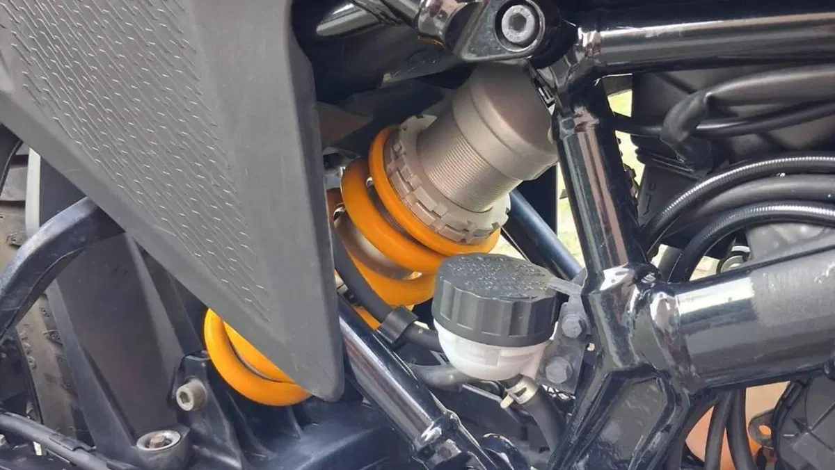 KTM 390 Adventure (2020)  (5)
